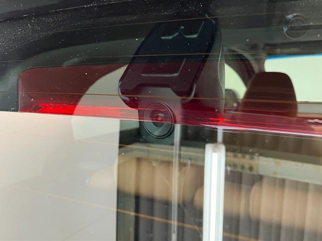 ヴェゼルハイブリッドZ・ホンダセンシング 8型ナビ バックカメラ衝突被害軽減ブレーキ 8型フルセグナビ DVD Bluetooth USB バックカメラ 前後ドラレコ ETC LED パドルシフト レーダークルーズ オートエアコン スマートキー エコアイドル(滋賀県)の中古車
