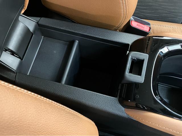 ヴェゼルハイブリッドZ・ホンダセンシング 8型ナビ バックカメラ衝突被害軽減ブレーキ 8型フルセグナビ DVD Bluetooth USB バックカメラ 前後ドラレコ ETC LED パドルシフト レーダークルーズ オートエアコン スマートキー エコアイドル(滋賀県)の中古車