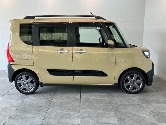 タントファンクロスターボ IDLEレス 4WD 9D.A Bカメラ衝突被害軽減ブレーキ コーナーセンサー 9型ディスプレイオーディオ Bluetooth USB バックカメラ 前後ドラレコ 両側パワスラ シートヒーター LED レーダークルーズ タイヤ4本新品交換済(滋賀県)の中古車