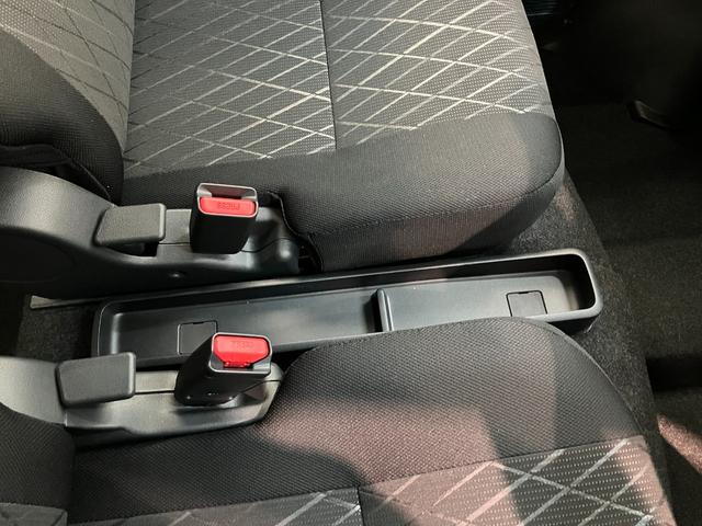 アトレーデッキバン　４ＷＤ　ターボ　９型Ｄ・Ａ　届出済未使用車衝突被害軽減ブレーキ　コーナーセンサー　９型ディスプレイオーディオ　フルセグ　Ｂｌｕｅｔｏｏｔｈ　ＵＳＢ　バックカメラ　レーダークルーズ　両側電動スライドドア　ＬＥＤ　オートライト　オートエアコン（滋賀県）の中古車