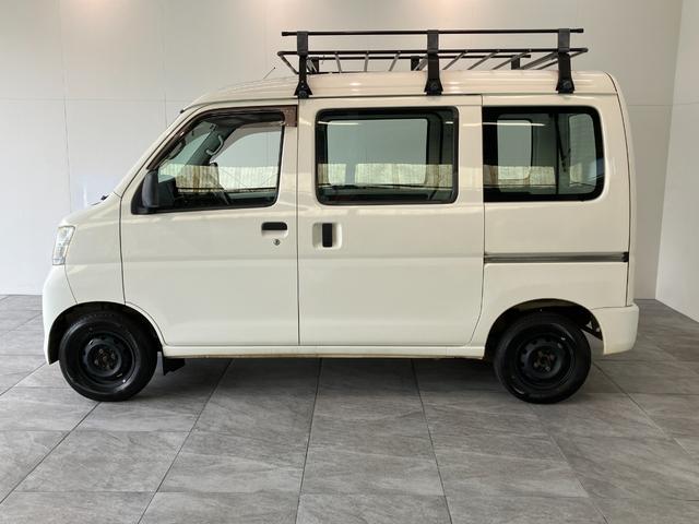 ハイゼットカーゴスペシャル　２シーター　４ＷＤ　５ＭＴ　両側スライドドアＡＭ／ＦＭラジオ　エアコン　パワステ　両側スライドドア　３０キロ用ルーフキャリア　マニュアルレベリング　パートタイム４ＷＤ　５速マニュアルミッション車（滋賀県）の中古車
