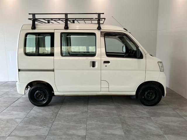 ハイゼットカーゴスペシャル　２シーター　４ＷＤ　５ＭＴ　両側スライドドアＡＭ／ＦＭラジオ　エアコン　パワステ　両側スライドドア　３０キロ用ルーフキャリア　マニュアルレベリング　パートタイム４ＷＤ　５速マニュアルミッション車（滋賀県）の中古車