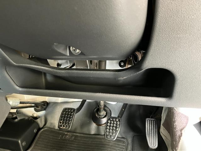 ハイゼットカーゴスペシャル　２シーター　４ＷＤ　５ＭＴ　両側スライドドアＡＭ／ＦＭラジオ　エアコン　パワステ　両側スライドドア　３０キロ用ルーフキャリア　マニュアルレベリング　パートタイム４ＷＤ　５速マニュアルミッション車（滋賀県）の中古車