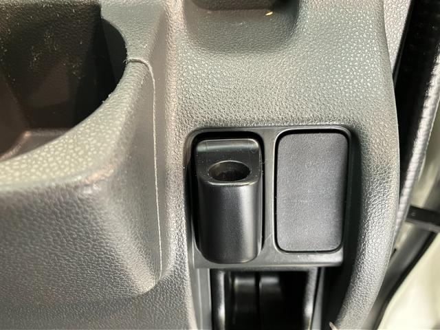 ハイゼットカーゴスペシャル　２シーター　４ＷＤ　５ＭＴ　両側スライドドアＡＭ／ＦＭラジオ　エアコン　パワステ　両側スライドドア　３０キロ用ルーフキャリア　マニュアルレベリング　パートタイム４ＷＤ　５速マニュアルミッション車（滋賀県）の中古車