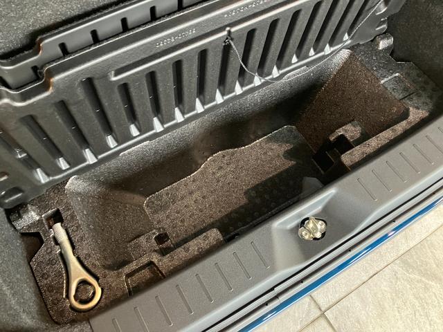 ムーヴＸリミテッド２　ＳＡ３　フルセグナビ　バックカメラ衝突被害軽減ブレーキ　フルセグナビ　ＤＶＤ再生　Ｂｌｕｅｔｏｏｔｈ　ＵＳＢ　Ｂカメラ　ＥＴＣ　シートヒーター　ＬＥＤ　オートライト　オートエアコン　スマートキー　エコアイドル　タイヤ４本新品交換済み（滋賀県）の中古車