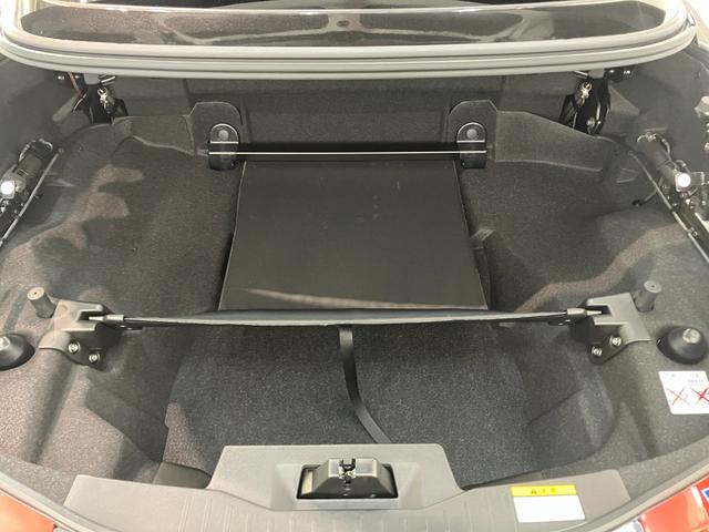 コペンローブ　フルセグナビ　シートヒーター　走行２３００ＫＭ台電動オープンルーフ　フルセグナビ　ＤＶＤ再生　Ｂｌｕｅｔｏｏｔｈ　シートヒーター　ＬＥＤヘッドライト　オートライト　オートエアコン　スマートキー　エコアイドル（滋賀県）の中古車