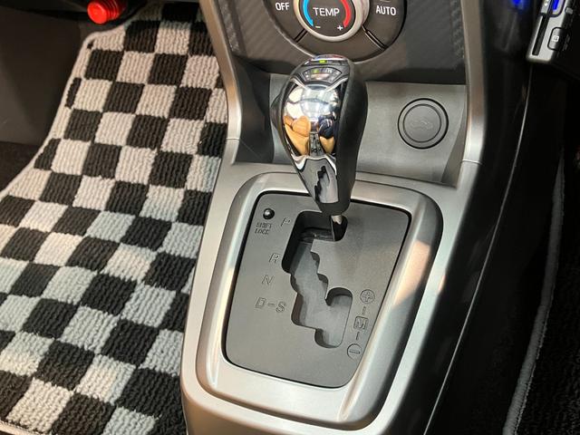 コペンローブ　フルセグナビ　シートヒーター　走行２３００ＫＭ台電動オープンルーフ　フルセグナビ　ＤＶＤ再生　Ｂｌｕｅｔｏｏｔｈ　シートヒーター　ＬＥＤヘッドライト　オートライト　オートエアコン　スマートキー　エコアイドル（滋賀県）の中古車