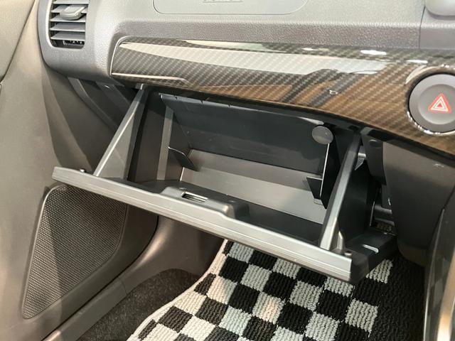 コペンローブ　フルセグナビ　シートヒーター　走行２３００ＫＭ台電動オープンルーフ　フルセグナビ　ＤＶＤ再生　Ｂｌｕｅｔｏｏｔｈ　シートヒーター　ＬＥＤヘッドライト　オートライト　オートエアコン　スマートキー　エコアイドル（滋賀県）の中古車