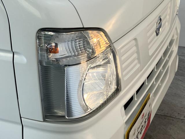 NT100クリッパートラックDX セーフティパッケージ 2WD AT車 走行1万3千キロ衝突被害軽減ブレーキ エアコン パワステ オートライト マニュアルレベリング AM/FMラジオ ゲートプロテクター ガードフレームプロテクター キャビンバックプロテクター タイヤ4本新品交換済み(滋賀県)の中古車