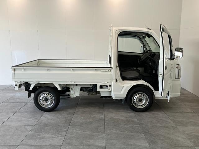 NT100クリッパートラックDX セーフティパッケージ 2WD AT車 走行1万3千キロ衝突被害軽減ブレーキ エアコン パワステ オートライト マニュアルレベリング AM/FMラジオ ゲートプロテクター ガードフレームプロテクター キャビンバックプロテクター タイヤ4本新品交換済み(滋賀県)の中古車