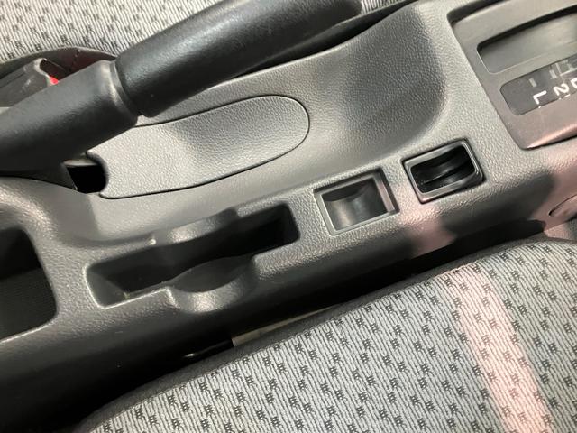 NT100クリッパートラックDX セーフティパッケージ 2WD AT車 走行1万3千キロ衝突被害軽減ブレーキ エアコン パワステ オートライト マニュアルレベリング AM/FMラジオ ゲートプロテクター ガードフレームプロテクター キャビンバックプロテクター タイヤ4本新品交換済み(滋賀県)の中古車