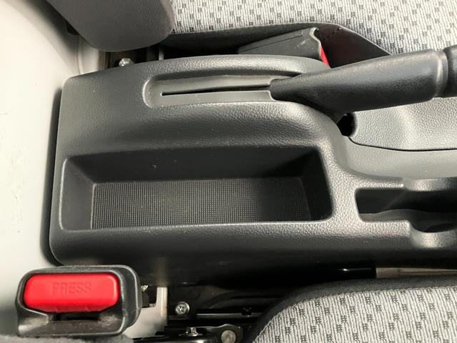 NT100クリッパートラックDX セーフティパッケージ 2WD AT車 走行1万3千キロ衝突被害軽減ブレーキ エアコン パワステ オートライト マニュアルレベリング AM/FMラジオ ゲートプロテクター ガードフレームプロテクター キャビンバックプロテクター タイヤ4本新品交換済み(滋賀県)の中古車