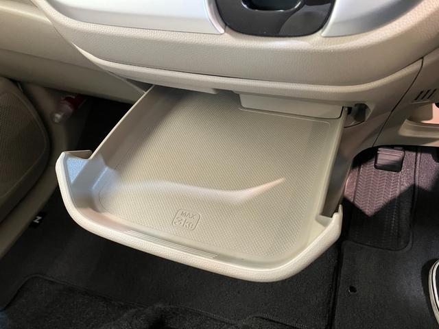 Ｎ−ＷＧＮＧ・ターボパッケージ　ＣＤステレオ　ＨＩＤ　スマートキー衝突被害軽減ブレーキ　ＣＤステレオ　ＵＳＢ　ＨＩＤヘッドライト　オートライト　オートエアコン　電動格納式ミラー　スマートキー　エコアイドル　タイヤ４本新品交換済み　ターボ（滋賀県）の中古車