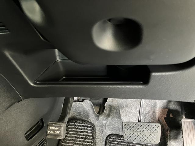 Ｎ−ＢＯＸカスタムＧ・Ｌパッケージ　ワンセグナビ　左側電動スライドドア　ＨＩＤワンセグナビ　ＥＴＣ　左側電動スライドドア　ＨＩＤヘッドライト　オートライト　オートエアコン　電動格納式ミラー　スマートキー　セキュリティーアラーム　エコアイドル　タイヤ４本新品交換済み（滋賀県）の中古車
