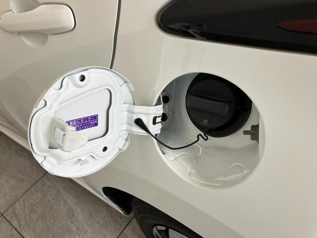 ヤリスハイブリッドX ナビ バックカメラ ドラレコ LEDトヨタセーフティセンス ナビ Bluetooth USB バックカメラ ドラレコ ETC LEDヘッドライト オートライト オートエアコン 電動格納式ミラー レーダークルーズ キーレス エコアイドル(滋賀県)の中古車