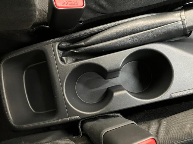 ヤリスハイブリッドX ナビ バックカメラ ドラレコ LEDトヨタセーフティセンス ナビ Bluetooth USB バックカメラ ドラレコ ETC LEDヘッドライト オートライト オートエアコン 電動格納式ミラー レーダークルーズ キーレス エコアイドル(滋賀県)の中古車