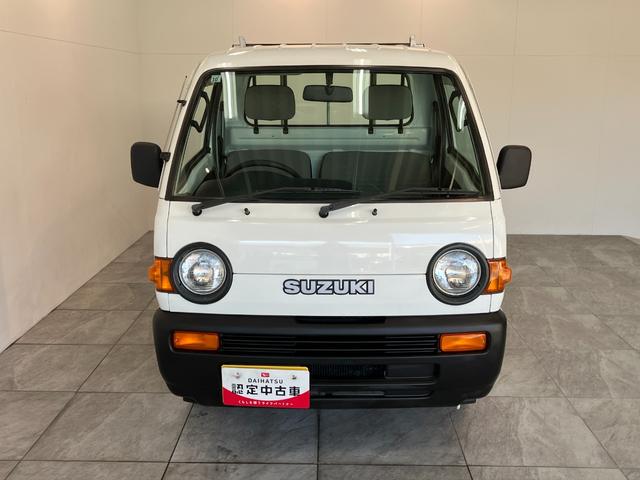キャリイトラックＫＵ　４ＭＴ車　２ＷＤ　ＡＭラジオ　走行５千キロ弱４速マニュアルミッション　ＡＭラジオ　ゲートプロテクター　テールゲートチェーン　荷台マット（滋賀県）の中古車