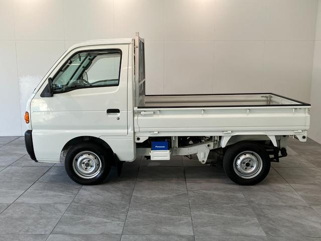 キャリイトラックＫＵ　４ＭＴ車　２ＷＤ　ＡＭラジオ　走行５千キロ弱４速マニュアルミッション　ＡＭラジオ　ゲートプロテクター　テールゲートチェーン　荷台マット（滋賀県）の中古車