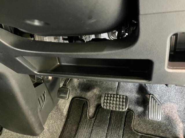 タントカスタムＸトップエディションＶＳ　ＳＡ３　ナビ　Ｐカメラ衝突被害軽減ブレーキ　フルセグナビ　Ｂｌｕｅｔｏｏｔｈ　ＤＶＤ　ＵＳＢ　パノラマカメラ　両側電動スライドドア　シートヒーター　ＬＥＤ　オートライト　スマートキー　エコアイドル　タイヤ４本新品交換済（滋賀県）の中古車