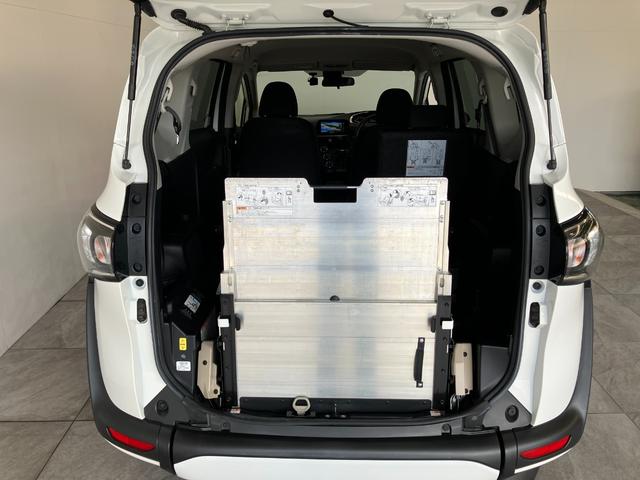 シエンタX 福祉車両 フルセグナビ Bカメラ ドラレコ 車検整備付トヨタセーフティセンス フルセグナビ DVD再生 Bluetooth USB バックカメラ ドラレコ ETC 左側電動スライドドア 電動格納式ミラー スマートキー エコアイドル 福祉車両 車検整備付(滋賀県)の中古車