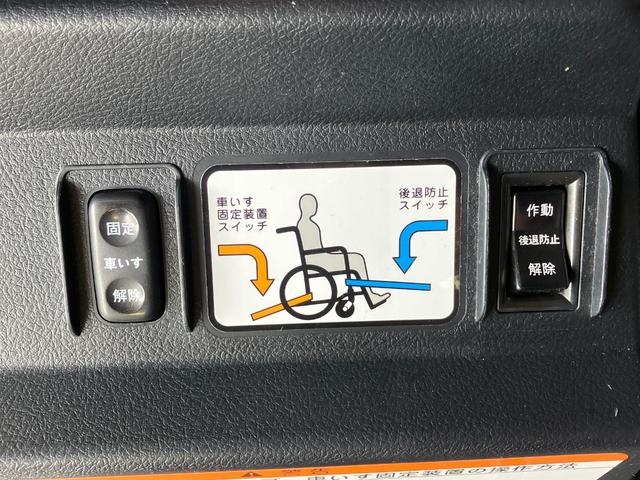 シエンタX 福祉車両 フルセグナビ Bカメラ ドラレコ 車検整備付トヨタセーフティセンス フルセグナビ DVD再生 Bluetooth USB バックカメラ ドラレコ ETC 左側電動スライドドア 電動格納式ミラー スマートキー エコアイドル 福祉車両 車検整備付(滋賀県)の中古車