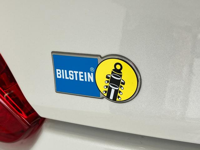 コペンローブ　Ｓ　フルセグナビ　バックカメラ　ＬＥＤ　車検整備付電動オープンルーフ　コーナセンサー　フルセグナビ　Ｂｌｕｅｔｏｏｔｈ　バックカメラ　シートヒーター　ＬＥＤ　オートエアコン　ビルシュタイン製ショックアブソーバー　ＭＯＭＯ製ハンドル　レカロシート（滋賀県）の中古車