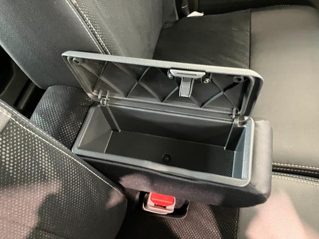 タントカスタムＸ　トップエディションＳＡ　フルセグナビ　Ｂカメラ衝突被害軽減ブレーキ　フルセグナビ　Ｂｌｕｅｔｏｏｔｈ　ＤＶＤ再生　ＵＳＢ　バックカメラ　ＥＴＣ　左側電動スライドドア　ＬＥＤ　オートライト　オートエアコン　電格ミラー　スマートキー　エコアイドル（滋賀県）の中古車