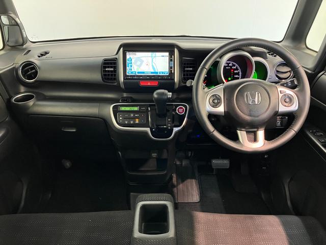 Ｎ−ＢＯＸ 中古車 Ｇ・ターボＬパッケージ　ワンセグナビ　Ｂカメラ　クルコンワンセグナビ　ＤＶＤ再生　Ｂｌｕｅｔｏｏｔｈ　バックカメラ　ＥＴＣ　左側電動スライドドア　ＬＥＤヘッドライト　オートエアコン　電動格納式ミラー　クルーズコントロール　スマートキー　パドルシフト　ターボ