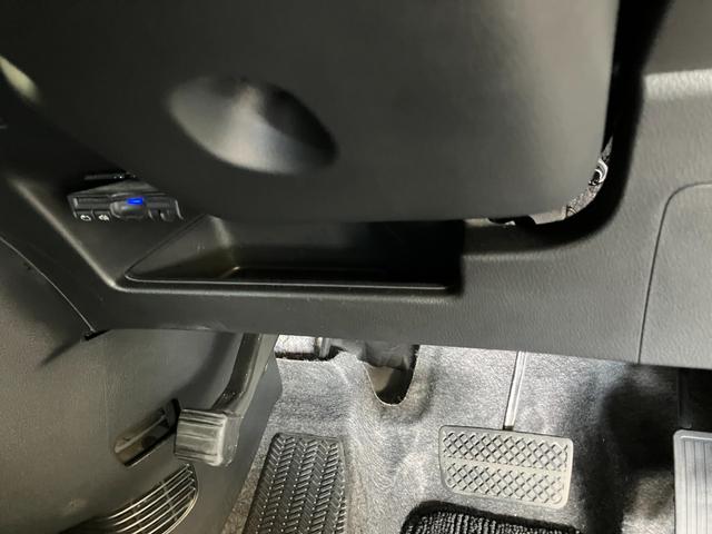 Ｎ−ＢＯＸＧ・ターボＬパッケージ　ワンセグナビ　Ｂカメラ　クルコンワンセグナビ　ＤＶＤ再生　Ｂｌｕｅｔｏｏｔｈ　バックカメラ　ＥＴＣ　左側電動スライドドア　ＬＥＤヘッドライト　オートエアコン　電動格納式ミラー　クルーズコントロール　スマートキー　パドルシフト　ターボ（滋賀県）の中古車