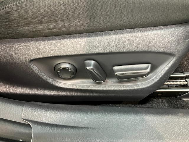 アルティスＧ　フルセグナビ　ＥＴＣ　レーダークルーズ　車検整備付トヨタセーフティセンス　コーナーセンサー　フルセグナビ　ＤＶＤ　Ｂｌｕｅｔｏｏｔｈ　ＵＳＢ　ＥＴＣ　レーダークルーズ　ＬＥＤ　オートライト　スマートキー　パワーシート　オートエアコン　ハイブリッド（滋賀県）の中古車