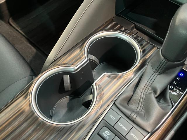 アルティスＧ　フルセグナビ　ＥＴＣ　レーダークルーズ　車検整備付トヨタセーフティセンス　コーナーセンサー　フルセグナビ　ＤＶＤ　Ｂｌｕｅｔｏｏｔｈ　ＵＳＢ　ＥＴＣ　レーダークルーズ　ＬＥＤ　オートライト　スマートキー　パワーシート　オートエアコン　ハイブリッド（滋賀県）の中古車