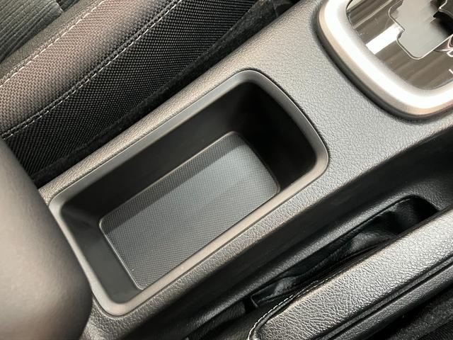 ハイラックスＺ　４ＷＤ　ディーゼルターボ　フルセグナビ　パノラマ　ＬＥＤ４ＷＤ　ターボ　トヨタセーフティセンス　コーナセンサー　フルセグナビ　Ｂｌｕｅｔｏｏｔｈ　ＵＳＢ　パノラマカメラ　デフロック　レーダークルーズ　ＤＡＣ　ＬＥＤ　オートエアコン　スマートキー（滋賀県）の中古車