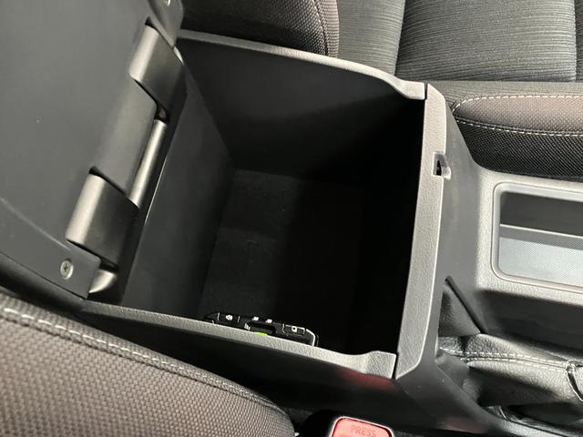 ハイラックスＺ　４ＷＤ　ディーゼルターボ　フルセグナビ　パノラマ　ＬＥＤ４ＷＤ　ターボ　トヨタセーフティセンス　コーナセンサー　フルセグナビ　Ｂｌｕｅｔｏｏｔｈ　ＵＳＢ　パノラマカメラ　デフロック　レーダークルーズ　ＤＡＣ　ＬＥＤ　オートエアコン　スマートキー（滋賀県）の中古車
