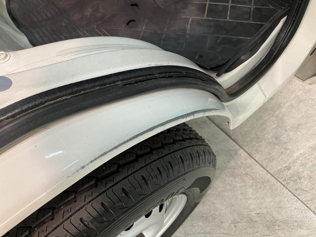 ハイゼットトラック垂直式テールリフト エアコン・パワステスペシャル 2WD5速マニュアルミッション車 エアコン パワステ AM/FMラジオ ETC 荷台作業灯 4枚リーフスプリング マニュアルレベリング 垂直式テールリフト車 タイヤ4本新品交換済み(滋賀県)の中古車