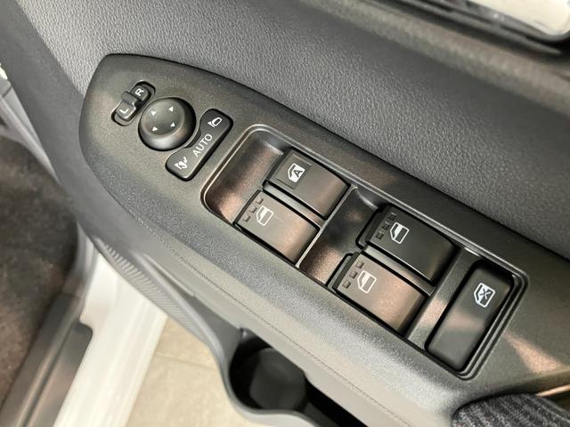 ムーヴＧ　左側電動スライド　シートヒーター　ＬＥＤ　届出済未使用車衝突被害軽減ブレーキ　コーナーセンサー　バックカメラ（ナビ装着時用）　左側電動スライドドア　ＬＥＤヘッドライト　オートライト　オートエアコン　前席シートヒーター　電動パーキングブレーキ　スマートキー（滋賀県）の中古車