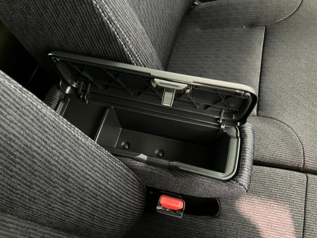 ムーヴＧ　左側電動スライド　シートヒーター　ＬＥＤ　届出済未使用車衝突被害軽減ブレーキ　コーナーセンサー　バックカメラ（ナビ装着時用）　左側電動スライドドア　ＬＥＤヘッドライト　オートライト　オートエアコン　前席シートヒーター　電動パーキングブレーキ　スマートキー（滋賀県）の中古車