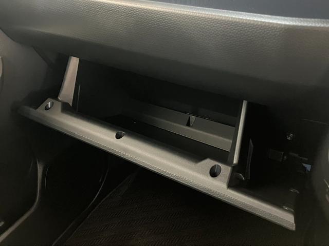 トールカスタムＧ　９型ディスプレイオーディオ　フルセグ　Ｂカメラ衝突被害軽減ブレーキ　コーナーセンサー　９型ディスプレイオーディオ　フルセグ　Ｂｌｕｅｔｏｏｔｈ　ＵＳＢ　バックカメラ　両側電動スライドドア　ＬＥＤ　レーダークルーズ　スマートキー　エコアイドル（滋賀県）の中古車