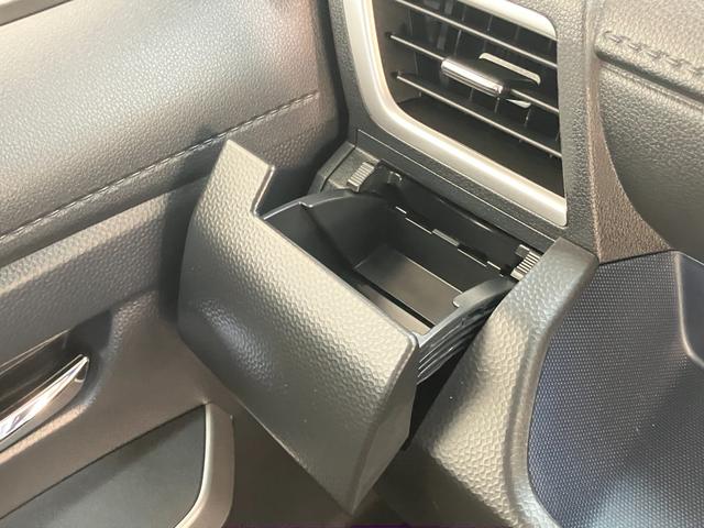 トールカスタムＧ　９型ディスプレイオーディオ　フルセグ　Ｂカメラ衝突被害軽減ブレーキ　コーナーセンサー　９型ディスプレイオーディオ　フルセグ　Ｂｌｕｅｔｏｏｔｈ　ＵＳＢ　バックカメラ　両側電動スライドドア　ＬＥＤ　レーダークルーズ　スマートキー　エコアイドル（滋賀県）の中古車