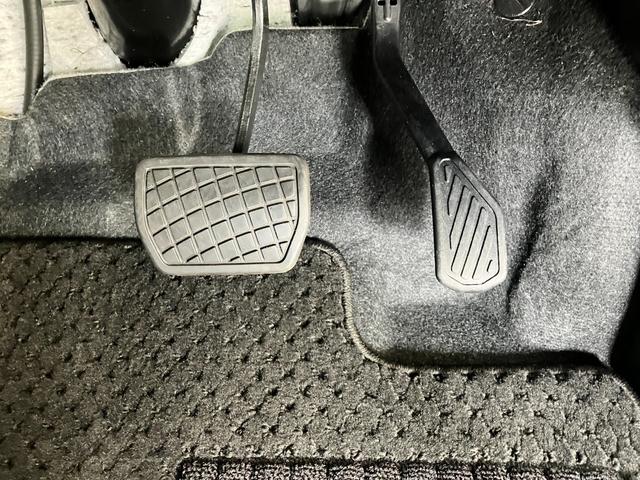 タントカスタムＲＳスタイルセレクション　ターボ　ナビ　Ｐカメラ衝突被害軽減ブレーキ　コーナーセンサー　フルセグナビ　Ｂｌｕｅｔｏｏｔｈ　ＤＶＤ　ＵＳＢ　パノラマカメラ　前後ドラレコ　両側パワスラ　レーダークルーズ　ＬＥＤ　スマートキー　タイヤ４本新品交換済（滋賀県）の中古車