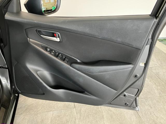 MAZDA215スポルト ディスプレイオーディオ パノラマ 車検整備付衝突被害軽減ブレーキ コーナセンサー ディスプレイオーディオ フルセグ Bluetooth USB パノラマカメラ 前後ドラレコ ETC レーダークルーズ LED オートライト オートエアコン(滋賀県)の中古車