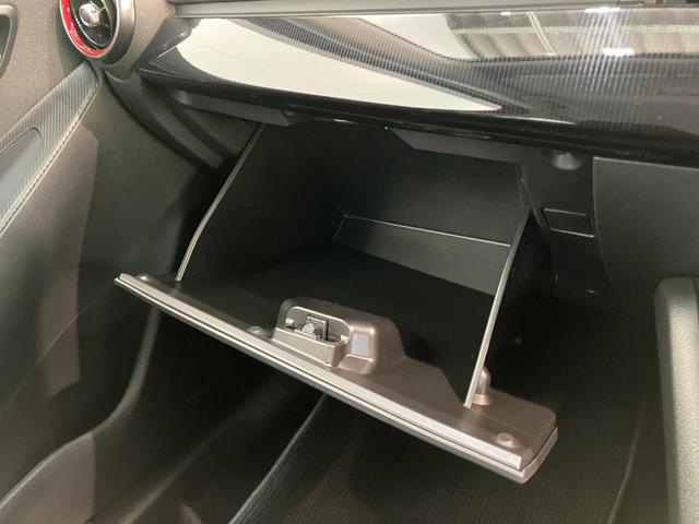 MAZDA215スポルト ディスプレイオーディオ パノラマ 車検整備付衝突被害軽減ブレーキ コーナセンサー ディスプレイオーディオ フルセグ Bluetooth USB パノラマカメラ 前後ドラレコ ETC レーダークルーズ LED オートライト オートエアコン(滋賀県)の中古車