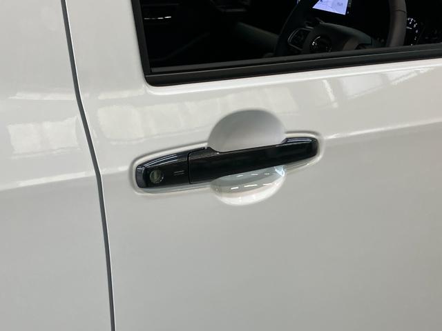 タフトＧダーククロムベンチャー　１０型フルセグナビ　届出済未使用車衝突被害軽減ブレーキ　コーナーセンサー　１０型フルセグナビ　ＤＶＤ再生　Ｂｌｕｅｔｏｏｔｈ　ＵＳＢ　バックカメラ　前後ドラレコ　前席シートヒーター　ＬＥＤ　オートライト　レーダークルーズ　エコアイドル（滋賀県）の中古車