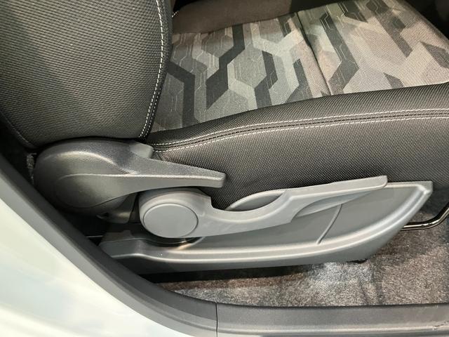 タフトＧダーククロムベンチャー　１０型フルセグナビ　届出済未使用車衝突被害軽減ブレーキ　コーナーセンサー　１０型フルセグナビ　ＤＶＤ再生　Ｂｌｕｅｔｏｏｔｈ　ＵＳＢ　バックカメラ　前後ドラレコ　前席シートヒーター　ＬＥＤ　オートライト　レーダークルーズ　エコアイドル（滋賀県）の中古車