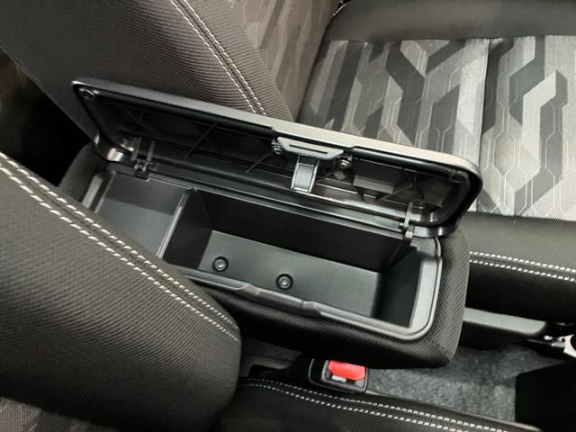 タフトＧダーククロムベンチャー　１０型フルセグナビ　届出済未使用車衝突被害軽減ブレーキ　コーナーセンサー　１０型フルセグナビ　ＤＶＤ再生　Ｂｌｕｅｔｏｏｔｈ　ＵＳＢ　バックカメラ　前後ドラレコ　前席シートヒーター　ＬＥＤ　オートライト　レーダークルーズ　エコアイドル（滋賀県）の中古車