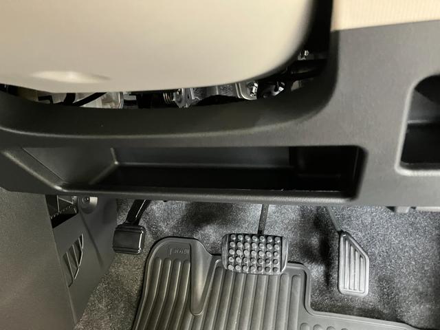 ムーヴキャンバスＧメイクアップ　ＳＡ３　８型フルセグナビ　パノラマカメラ衝突被害軽減ブレーキ　８型フルセグナビ　Ｂｌｕｅｔｏｏｔｈ　ＵＳＢ　ＤＶＤ再生　パノラマカメラ　ドラレコ　ＥＴＣ　両側電動スライドドア　シートヒーター　ＬＥＤ　オートライト　オートエアコン　４ＷＤ（滋賀県）の中古車