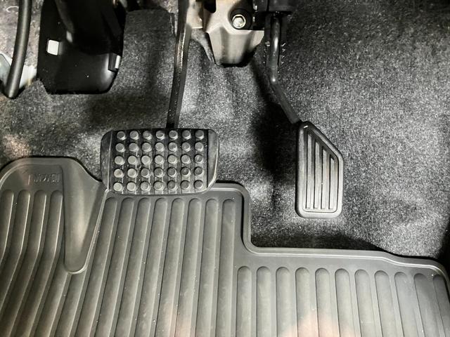 ムーヴキャンバスＧメイクアップ　ＳＡ３　８型フルセグナビ　パノラマカメラ衝突被害軽減ブレーキ　８型フルセグナビ　Ｂｌｕｅｔｏｏｔｈ　ＵＳＢ　ＤＶＤ再生　パノラマカメラ　ドラレコ　ＥＴＣ　両側電動スライドドア　シートヒーター　ＬＥＤ　オートライト　オートエアコン　４ＷＤ（滋賀県）の中古車