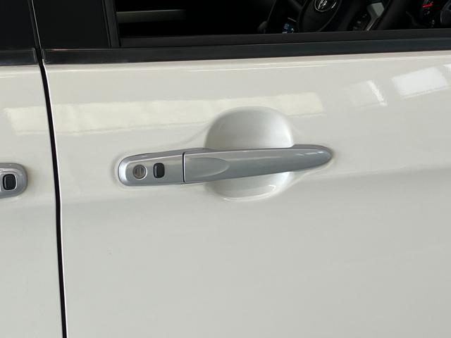 ルーミーカスタムＧ　Ｓ　９型フルセグナビ　バックカメラ　前後ドラレコ衝突被害軽減ブレーキ　９型フルセグナビ　Ｂｌｕｅｔｏｏｔｈ　ＤＶＤ再生　バックカメラ　ドラレコ　ＥＴＣ　両側電動スライドドア　ＬＥＤ　オートエアコン　クルーズコントロール　スマートキー　エコアイドル（滋賀県）の中古車