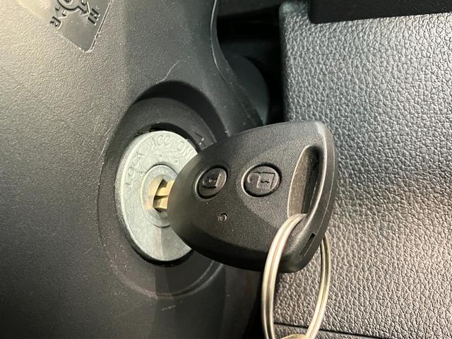 ハイゼットカーゴDX 4WD ドラレコ ETC キーレス 両側スライドドア衝突被害軽減ブレーキ スマアシ パートタイム4WD コーナーセンサー 前席パワーウインドウ AM/FMステレオ ドラレコ ETC 両側スライドドア オートライト マニュアルレベリング エコアイドル(滋賀県)の中古車