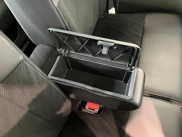タントカスタムＸトップエディションＳＡ３　フルセグナビ　Ｐカメラ衝突被害軽減ブレーキ　フルセグナビ　Ｂｌｕｅｔｏｏｔｈ　ＤＶＤ再生　ＵＳＢ　パノラマカメラ　ドラレコ　ＥＴＣ　両側電動スライドドア　シートヒーター　ＬＥＤ　オートライト　オートエアコン　スマートキー（滋賀県）の中古車
