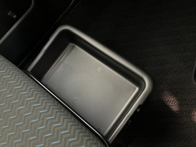 トールカスタムＧ　９型ディスプレイオーディオ　フルセグ　Ｂカメラ衝突被害軽減ブレーキ　コーナーセンサー　９型ディスプレイオーディオ　フルセグ　Ｂｌｕｅｔｏｏｔｈ　ＵＳＢ　バックカメラ　両側電動スライドドア　ＬＥＤ　レーダークルーズ　スマートキー　エコアイドル（滋賀県）の中古車